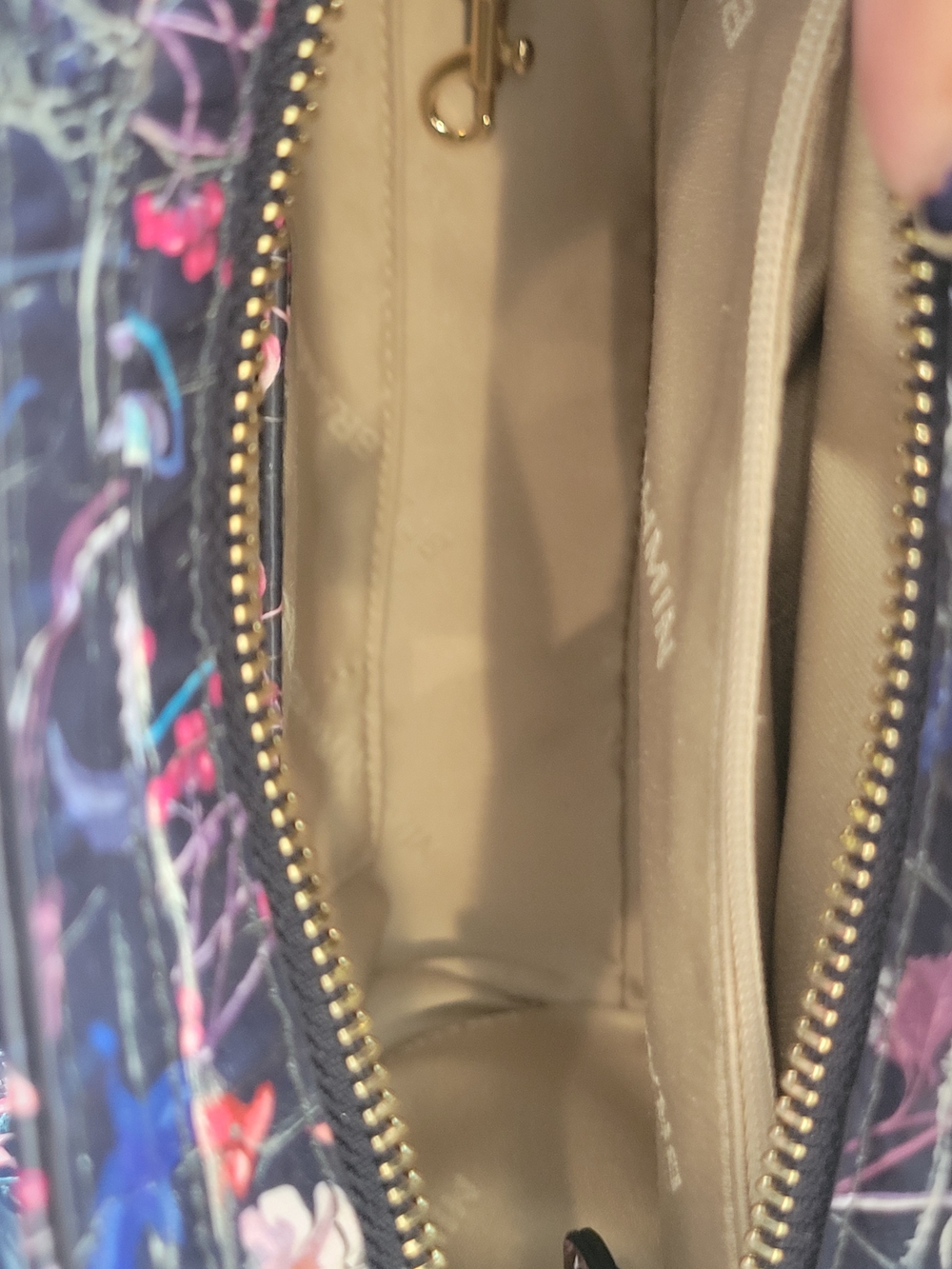 NWT Brahmin Folktale Cami Satchel - Picture 7 of 9